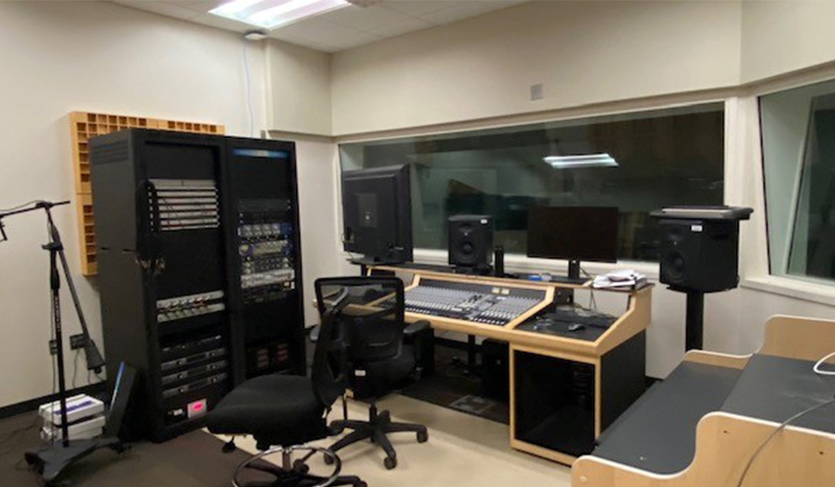 El estudio de grabación del Centro de Música y Arte.