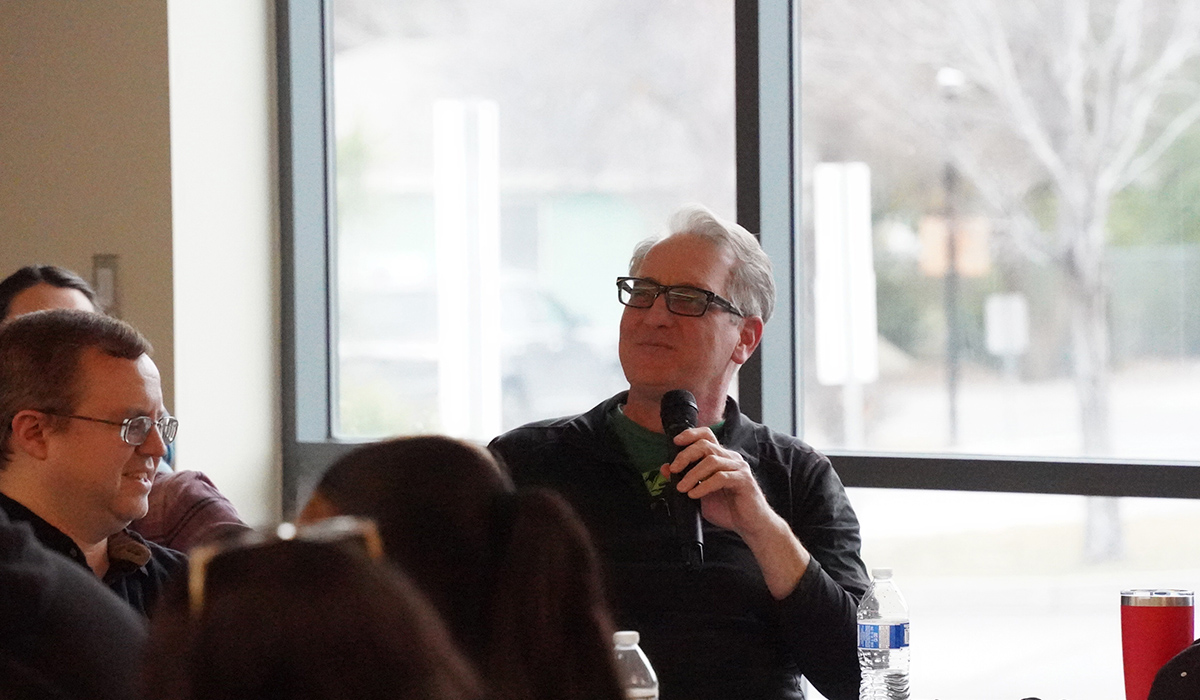 Fotografía de Dave Burns en la reunión de todos los distritos