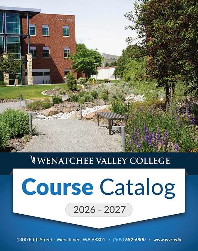 Catálogo de cursos de la WVC para el curso 2026-2027, con una imagen del jardín de plantas autóctonas de Wenatchee campus.