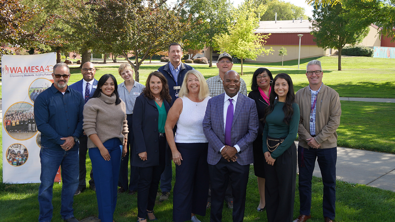 Fotografía de los líderes comunitarios en la Jornada Legislativa de WA MESA
